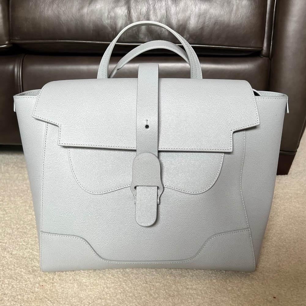 Maestra SENREVE NWOT BAG SZ LRG IN PEBBLED ICE SILVER